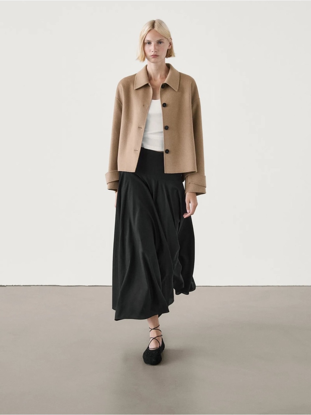 Massimo Dutti - Fall Short Jacket with Shirt Collar in Tan Colour